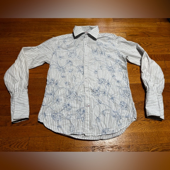 Vintage 90’s Guess Embroidered Button Down Shirt (Large) - Picture 2 of 15